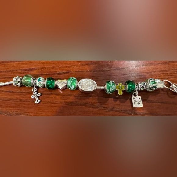 Willabe & Ward Christian charm bracelets - Picture 6 of 7